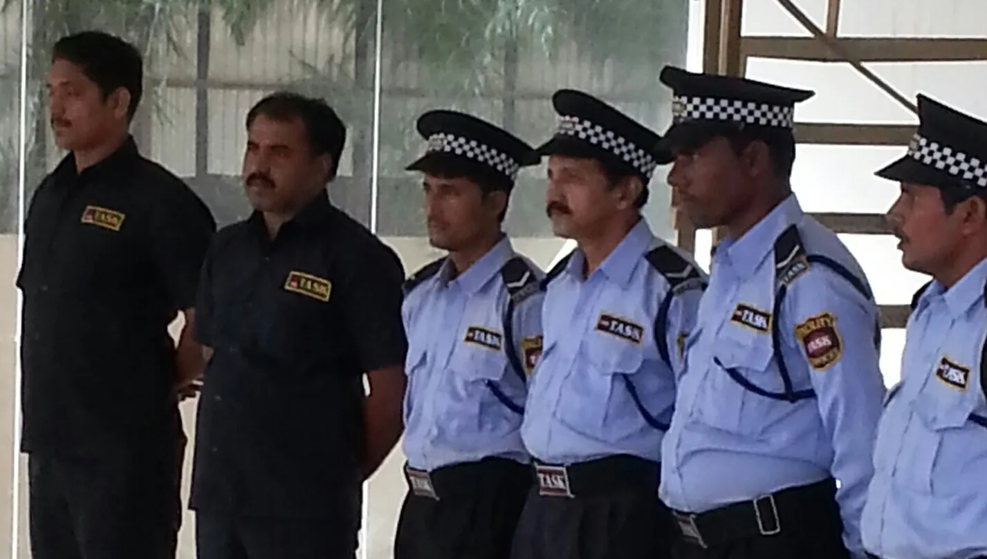 Security Guard Lineup